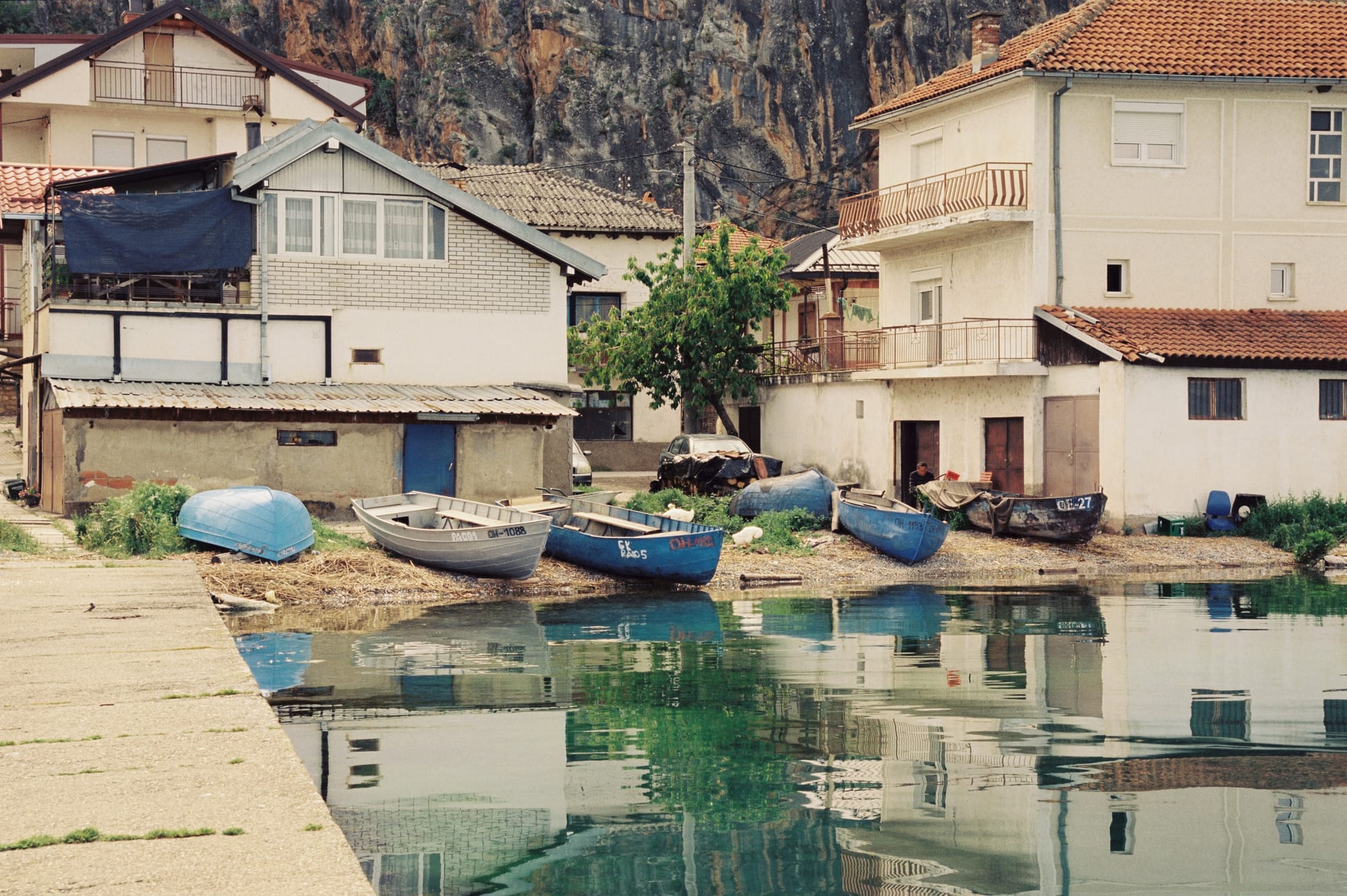 Lake Ohrid, North Macedonia — Fisherman preparing his boats in Radožda